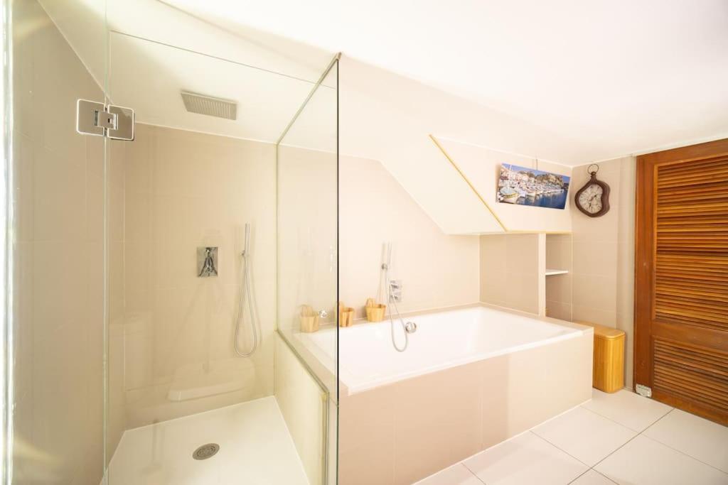 Air-Conditioned Loft In The Heart Of The Old Port Marseille Exteriör bild